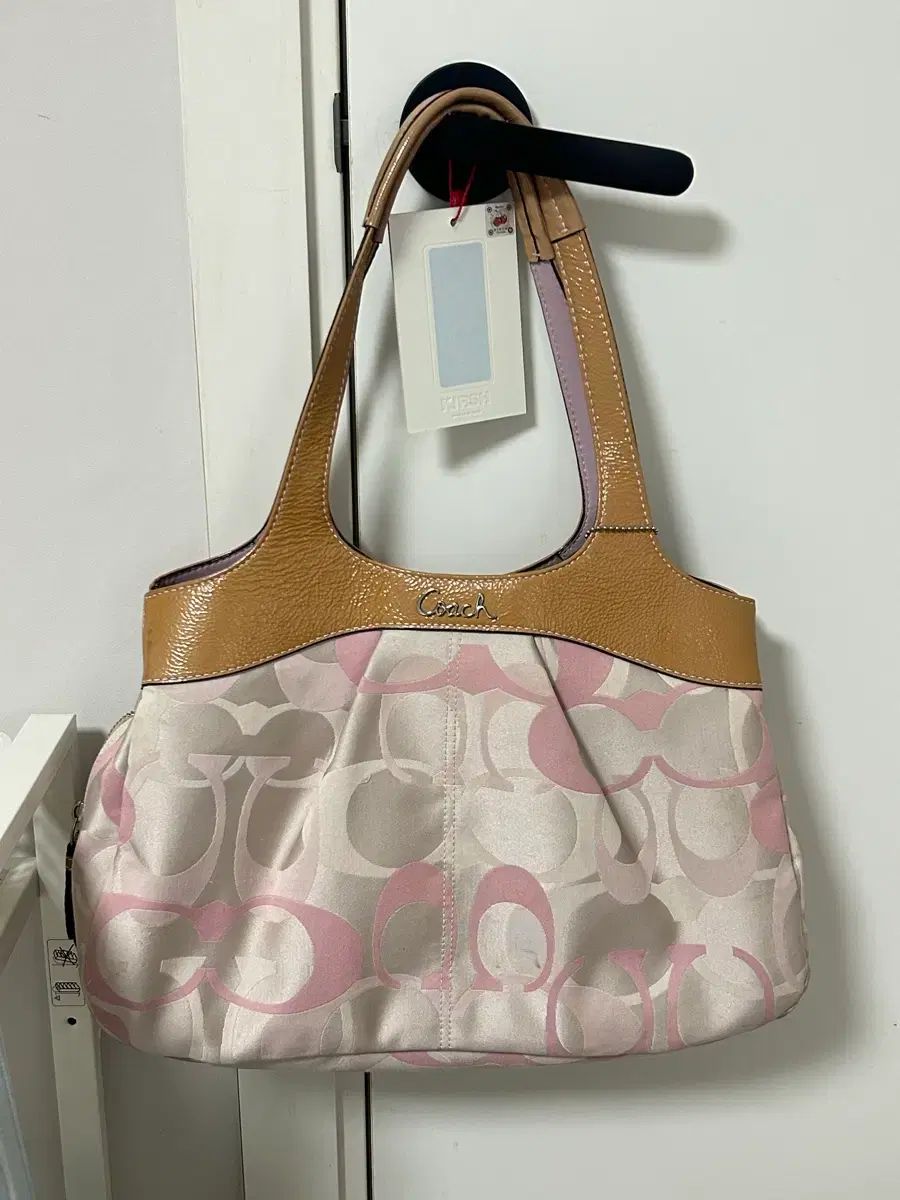 ヴィンテージ COACH ピンク ショルダーバッグ ギャルテム姫カット