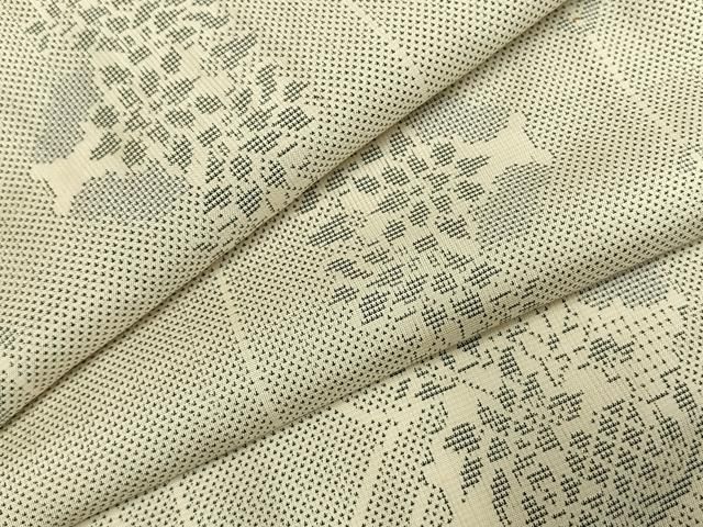 平和屋着物●本場大島紬　白大島　カタス7マルキ　草花文　正絹　逸品　AABI1422fy