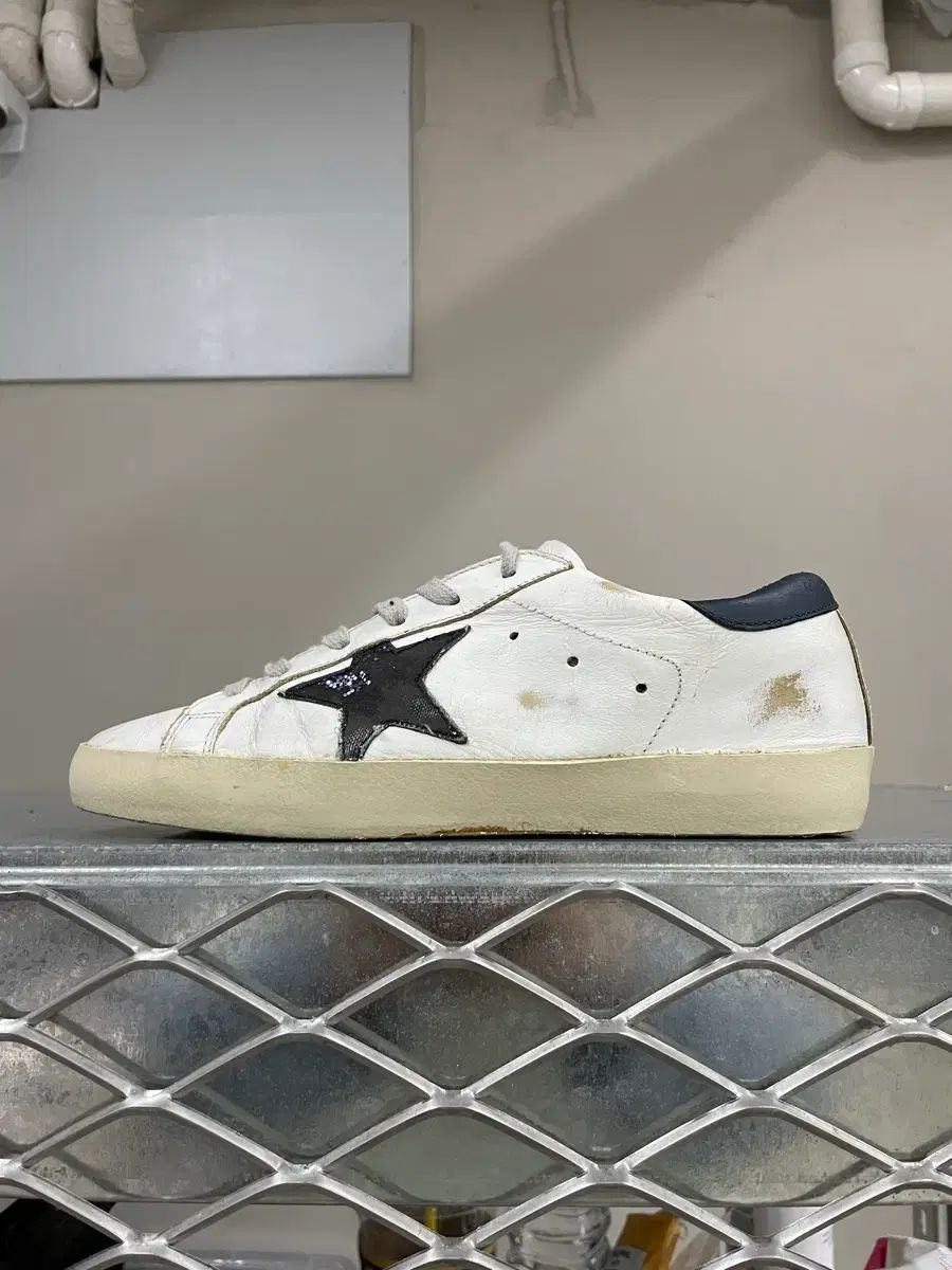 GOLDEN GOOSE ゴールデングース SuperStar ネイビータブ 37 (gr-5055)