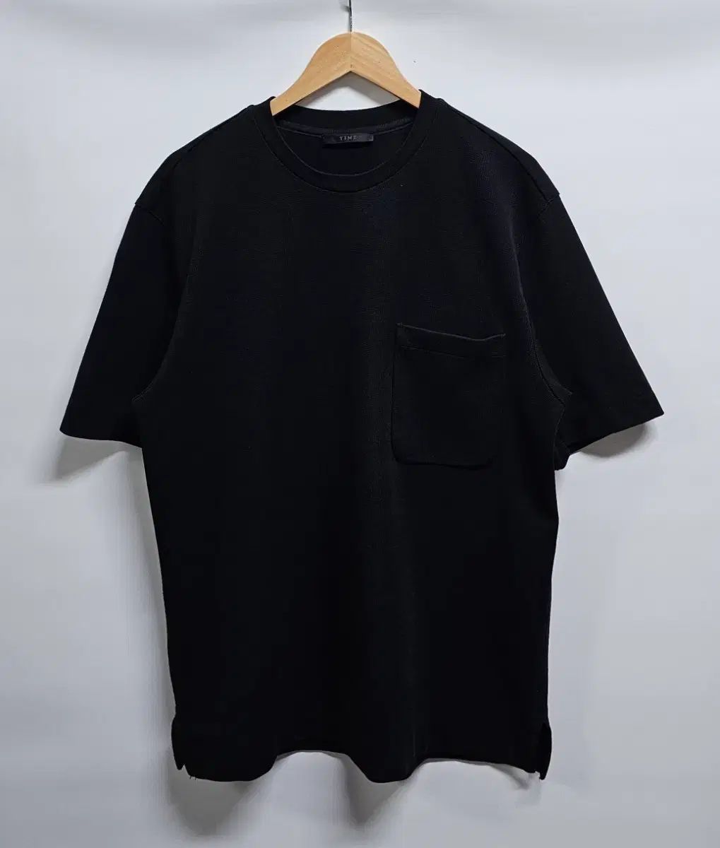 TIME HOMME ブラック ポケット 半袖Tシャツ 105