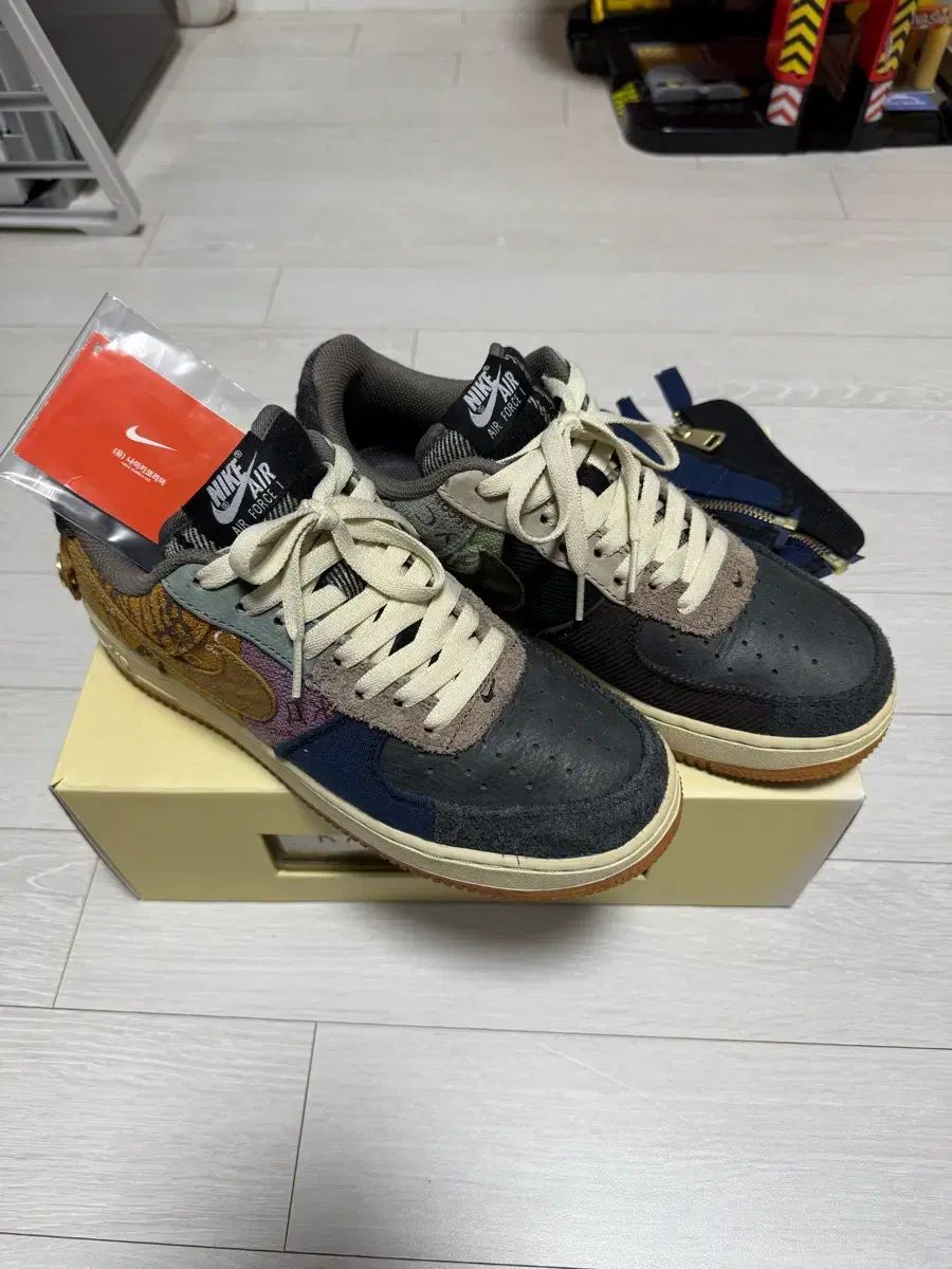 260 NIKE x トラヴィス スコット エアフォース 1 ロー カクタス ジャック