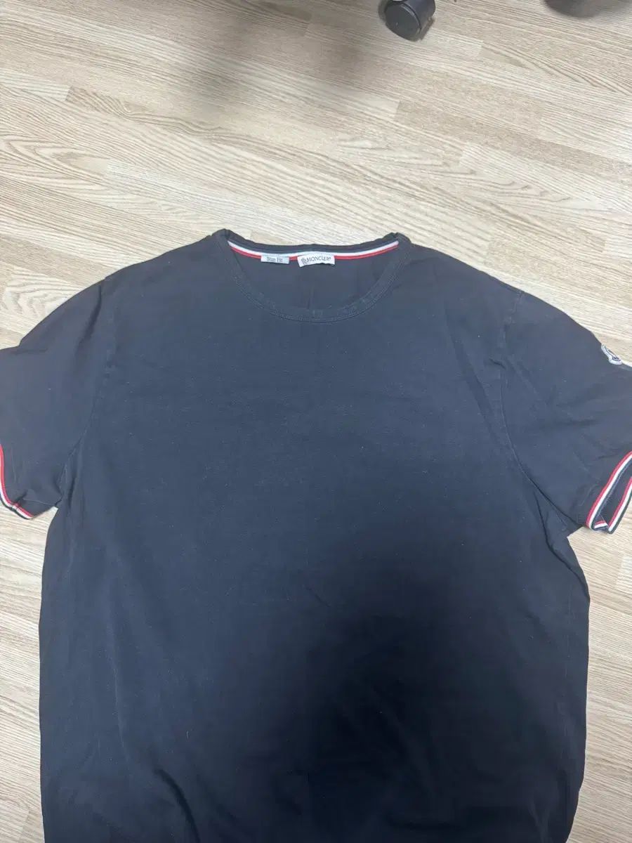 モンクレール ブラック 3本線 POINT 半袖Tシャツ 正規品