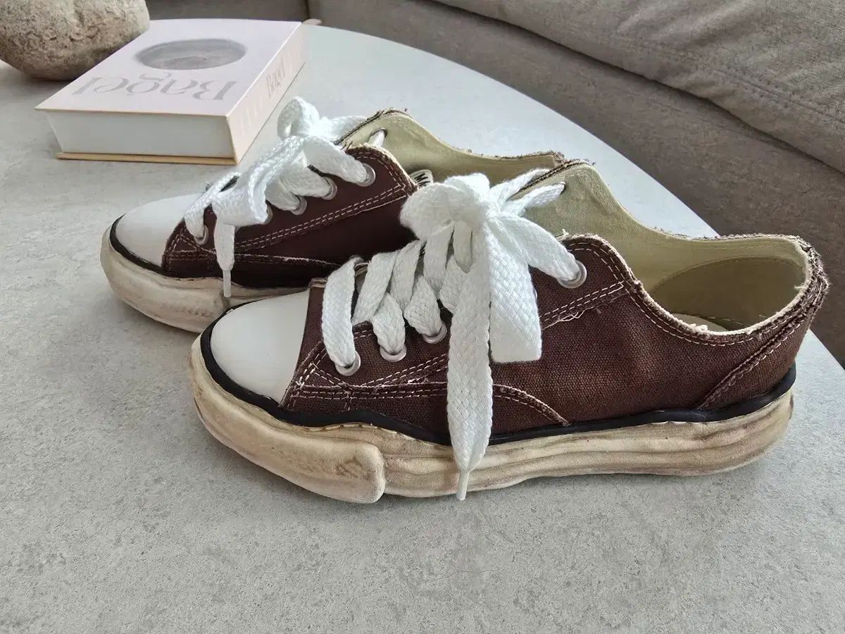 Maison MIHARA YASUHIRO (メゾンミハラヤスヒロ) スニーカー サイズ40です