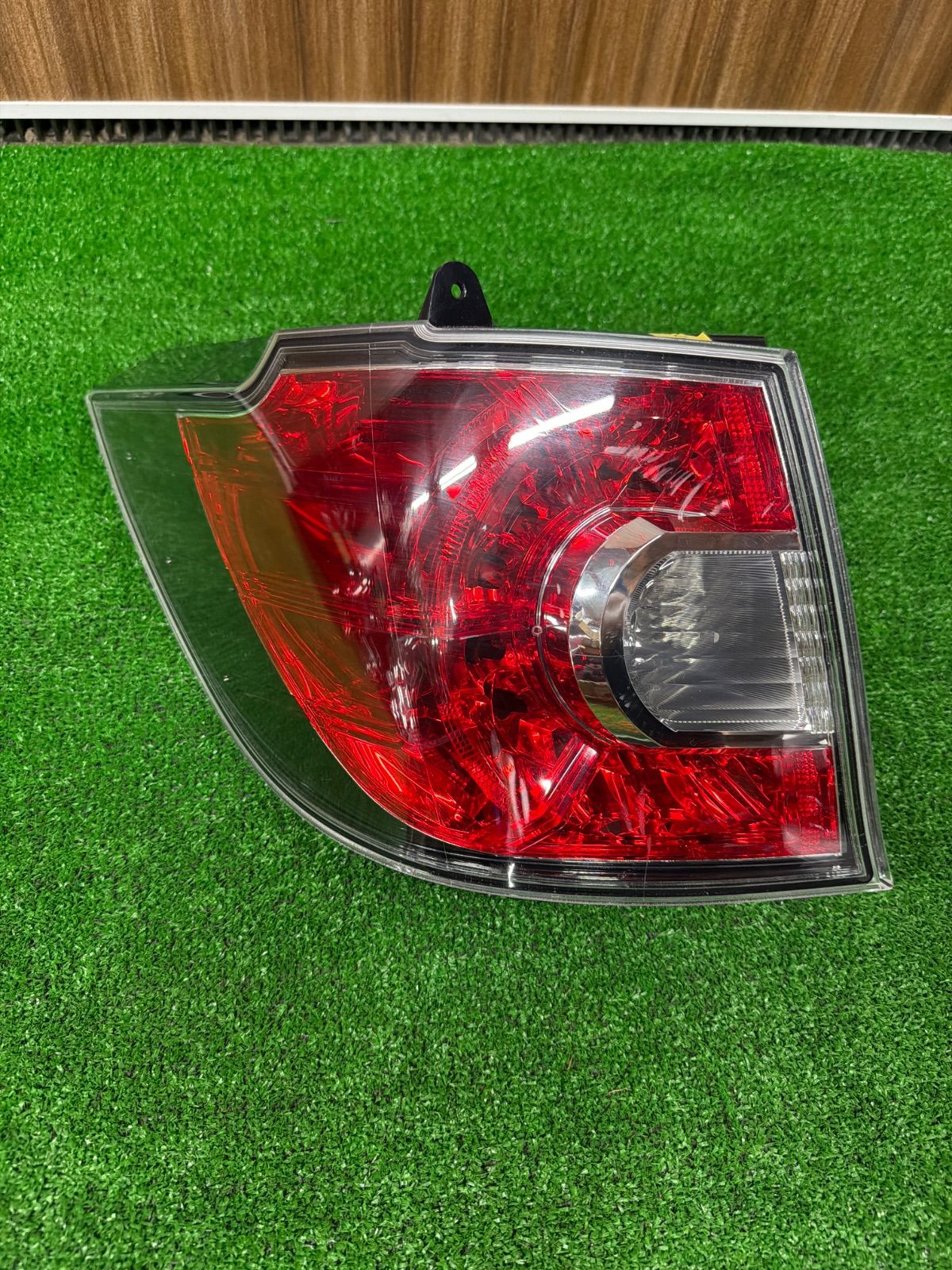 マツダ MPV LY3P 純正 左側 テールランプ STANLEY P5134 (1395) - メルカリ