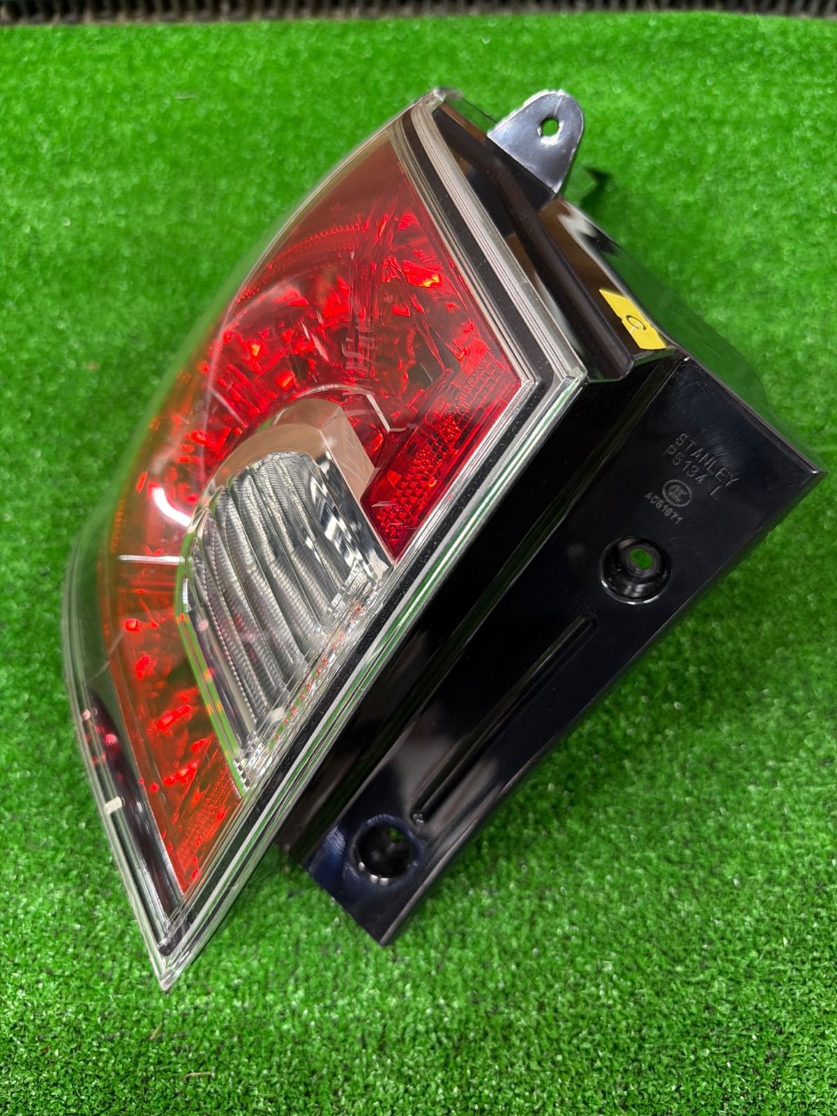 マツダ MPV LY3P 純正 左側 テールランプ STANLEY P5134 (1395) - メルカリ