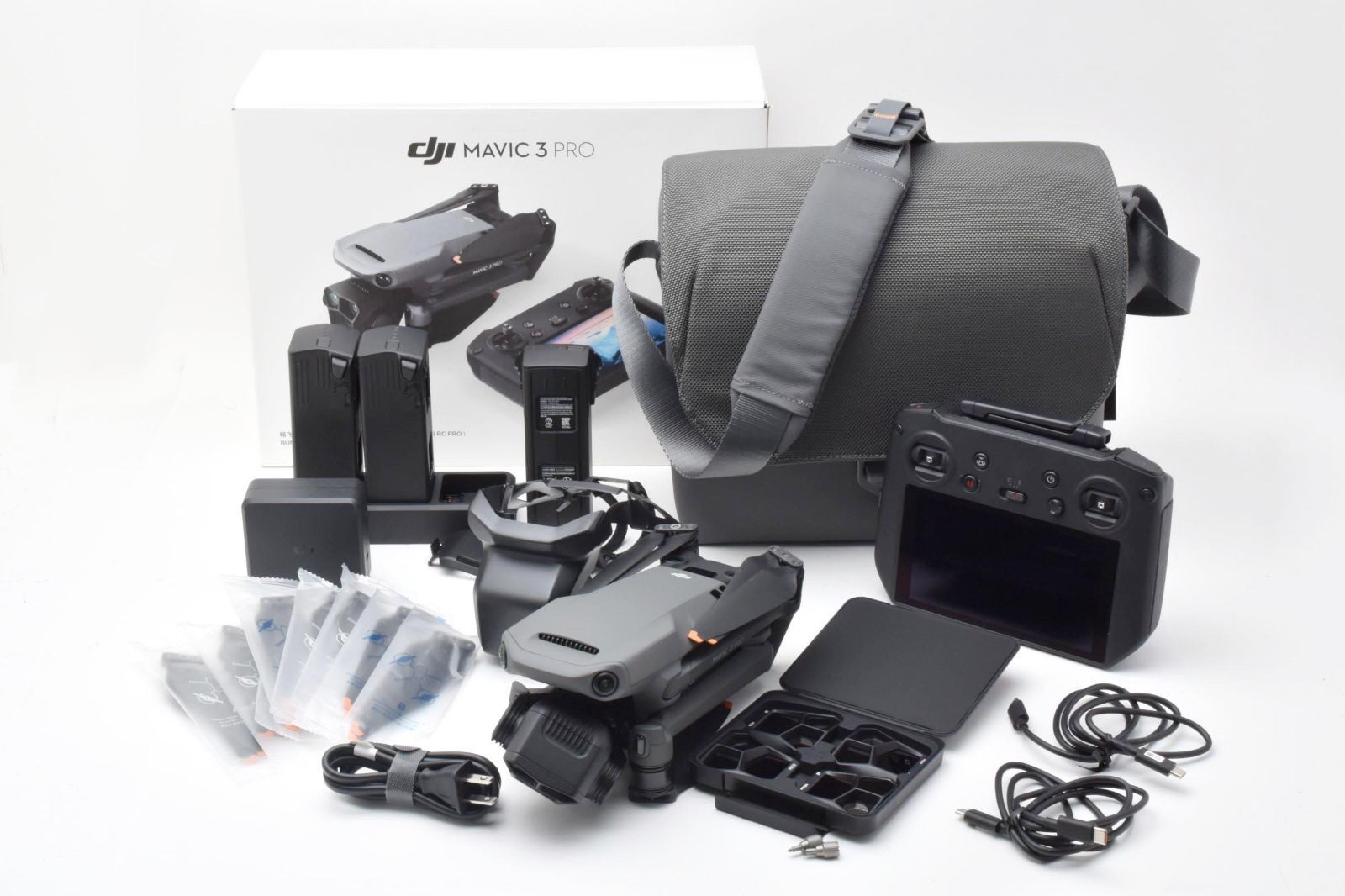 バッテリー充電回数5回以下×3!!■ほぼ新品■ その他DJI Mavic 3 Pro Fly More コンボ