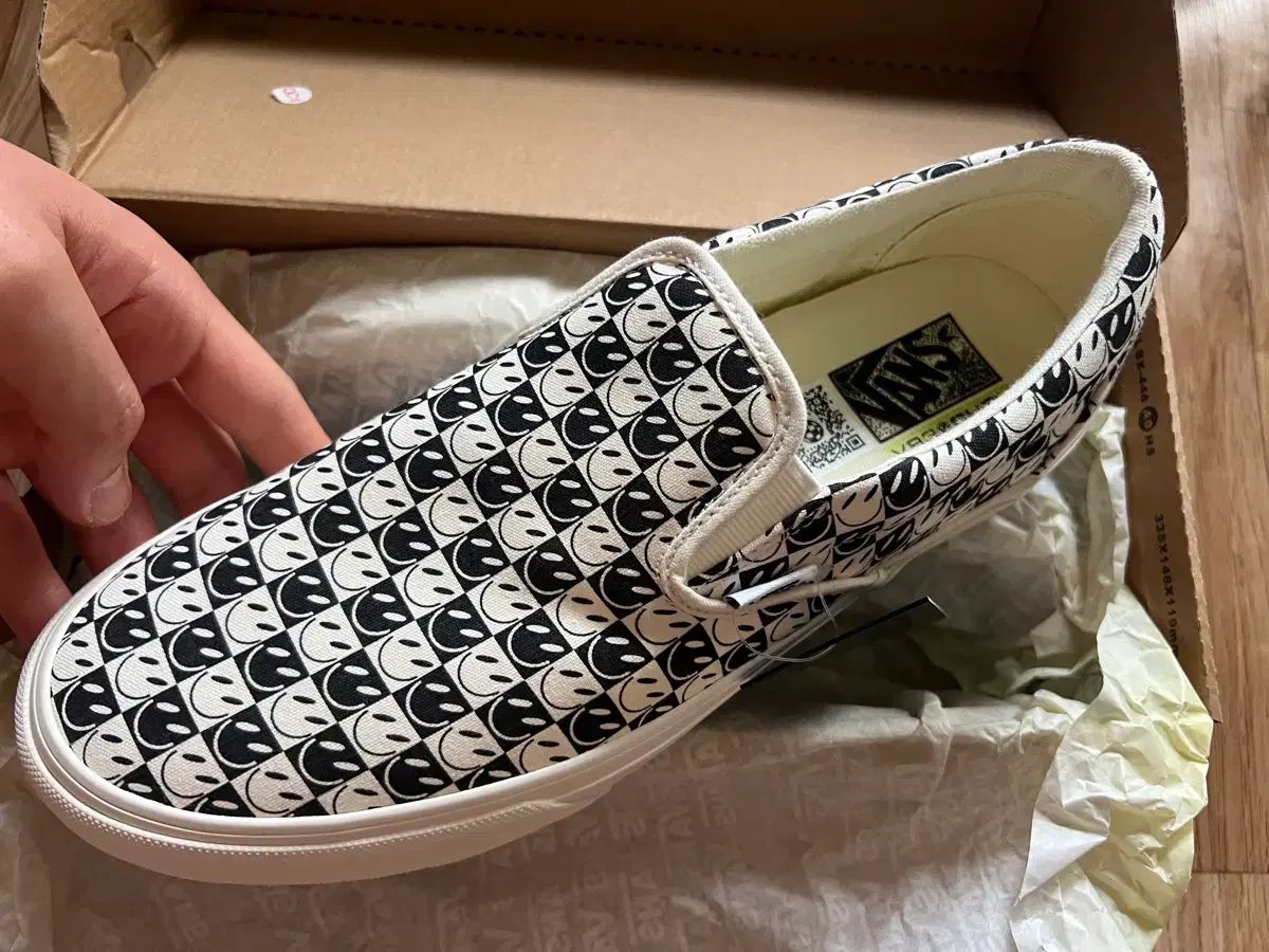 VANS スマイル スリッポン ブラック/白