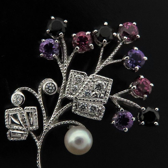MIKIMOTO ミキモト ピンブローチ マルチストーン ダイヤモンド ベビー