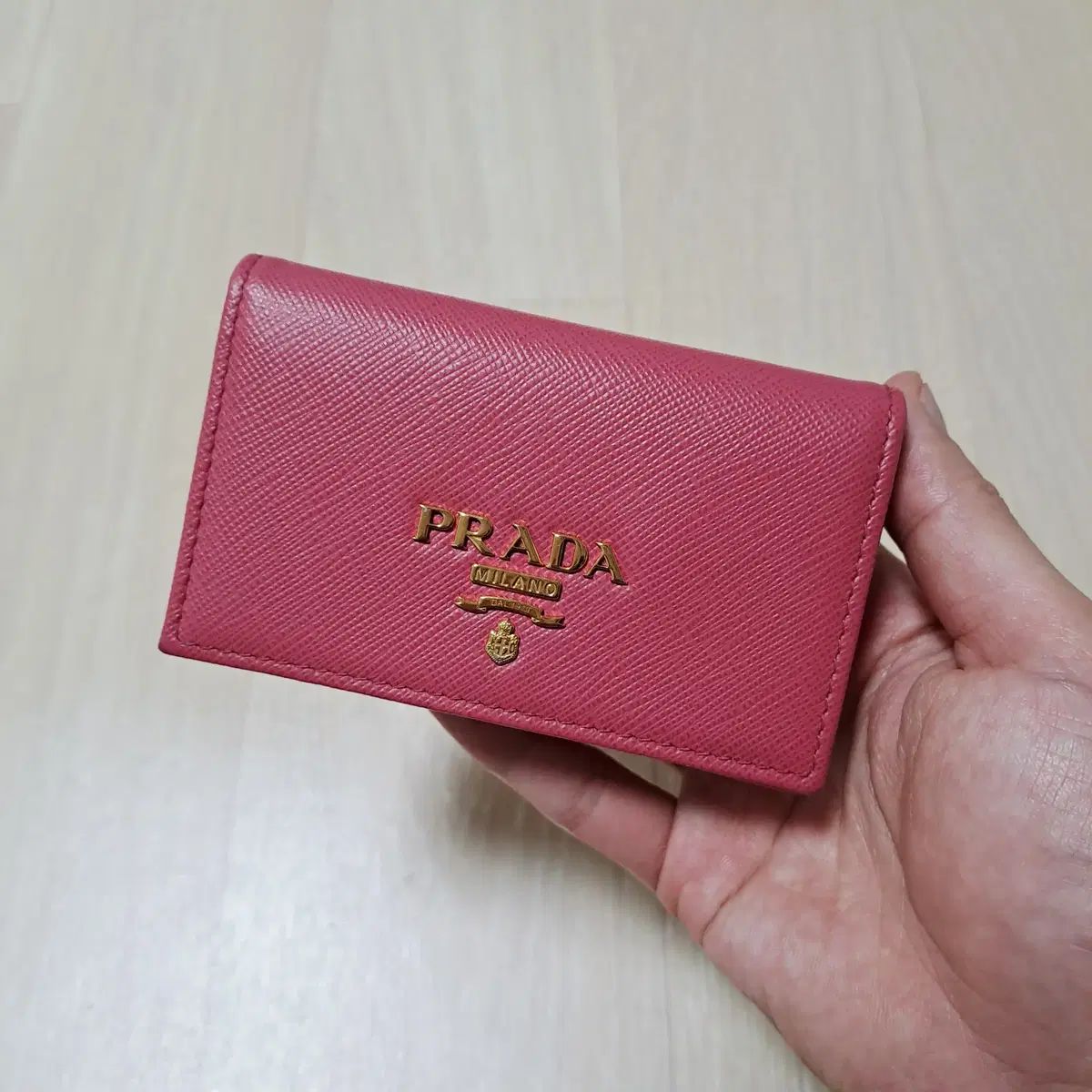 100%/正規品 PRADA プラダ サフィアーノ メタル ロゴ カードウォレット ピンク