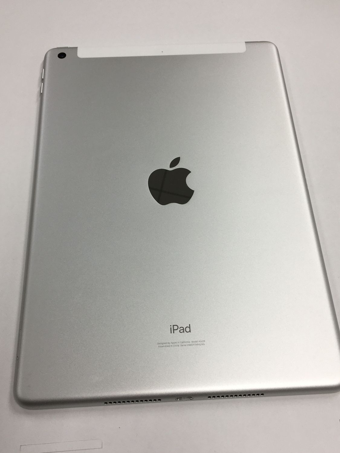 美品 iPad 10.2 第8世代 32GB SLv SIMフリー - メルカリ