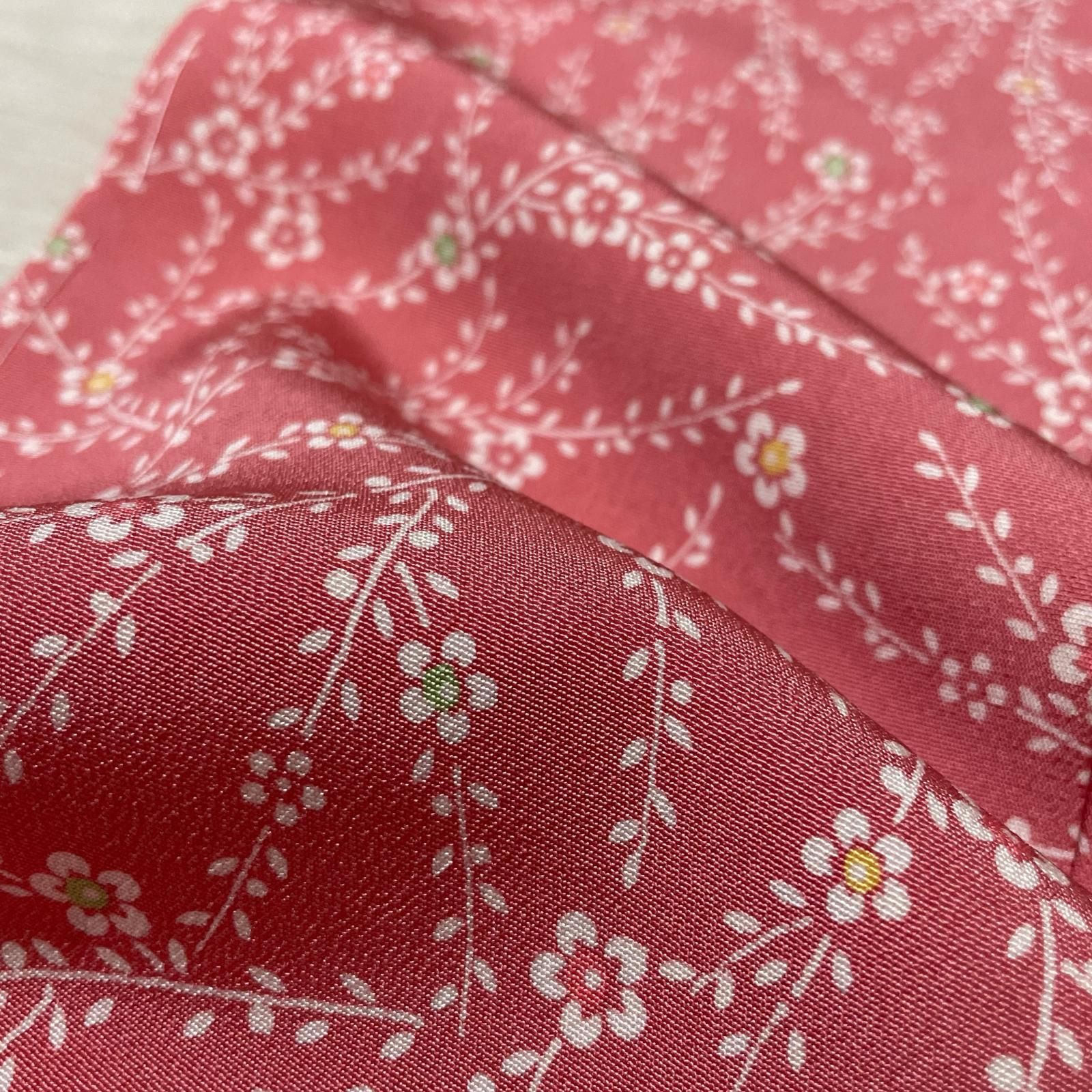 小紋 ちりめん 可愛い草花模様 着物 正絹 X-2644