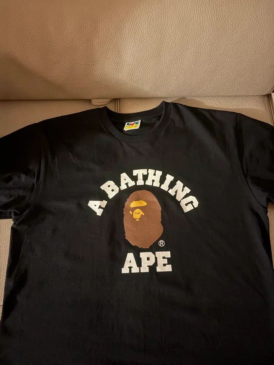 A BATHING APE カレッジ Tシャツ ブラック