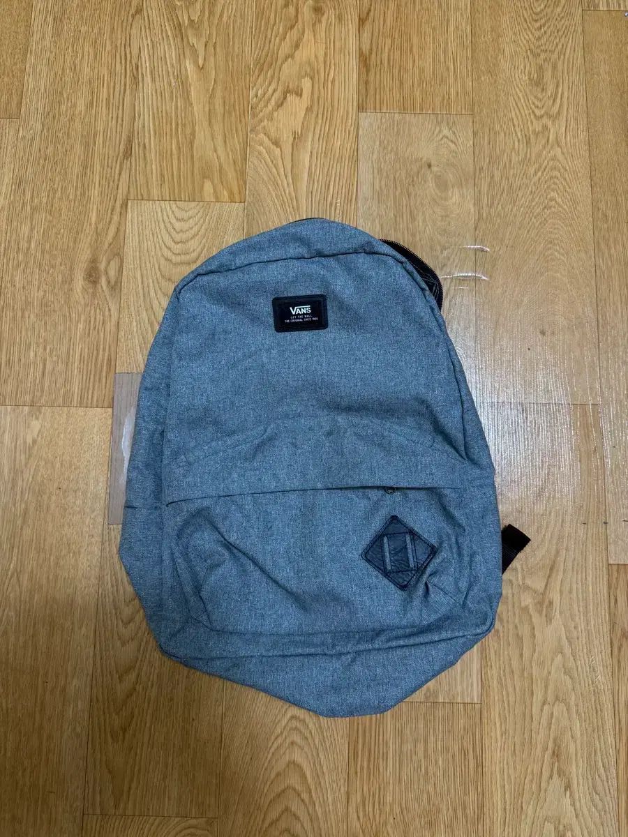 Vince バックパック