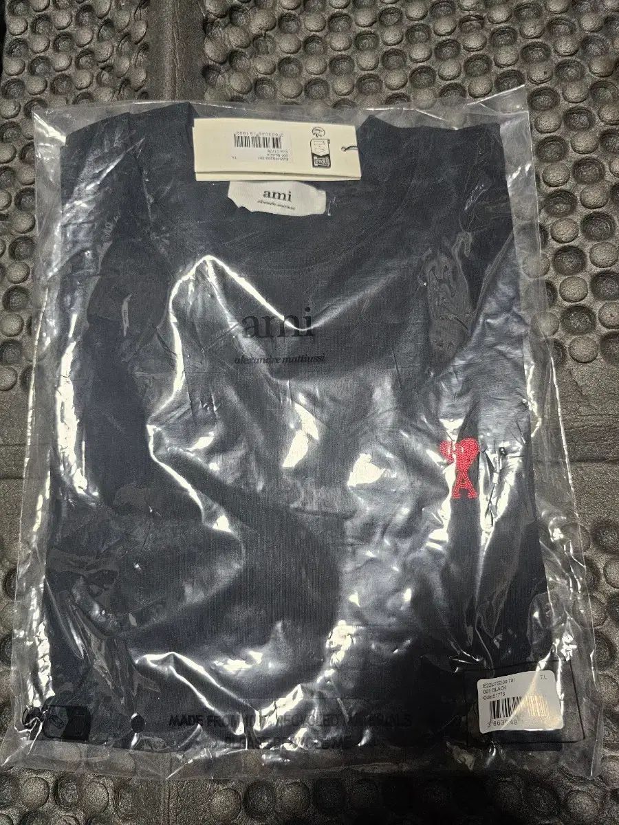 アミ スモール ハート ロゴ ブラック 長袖 Tシャツ L