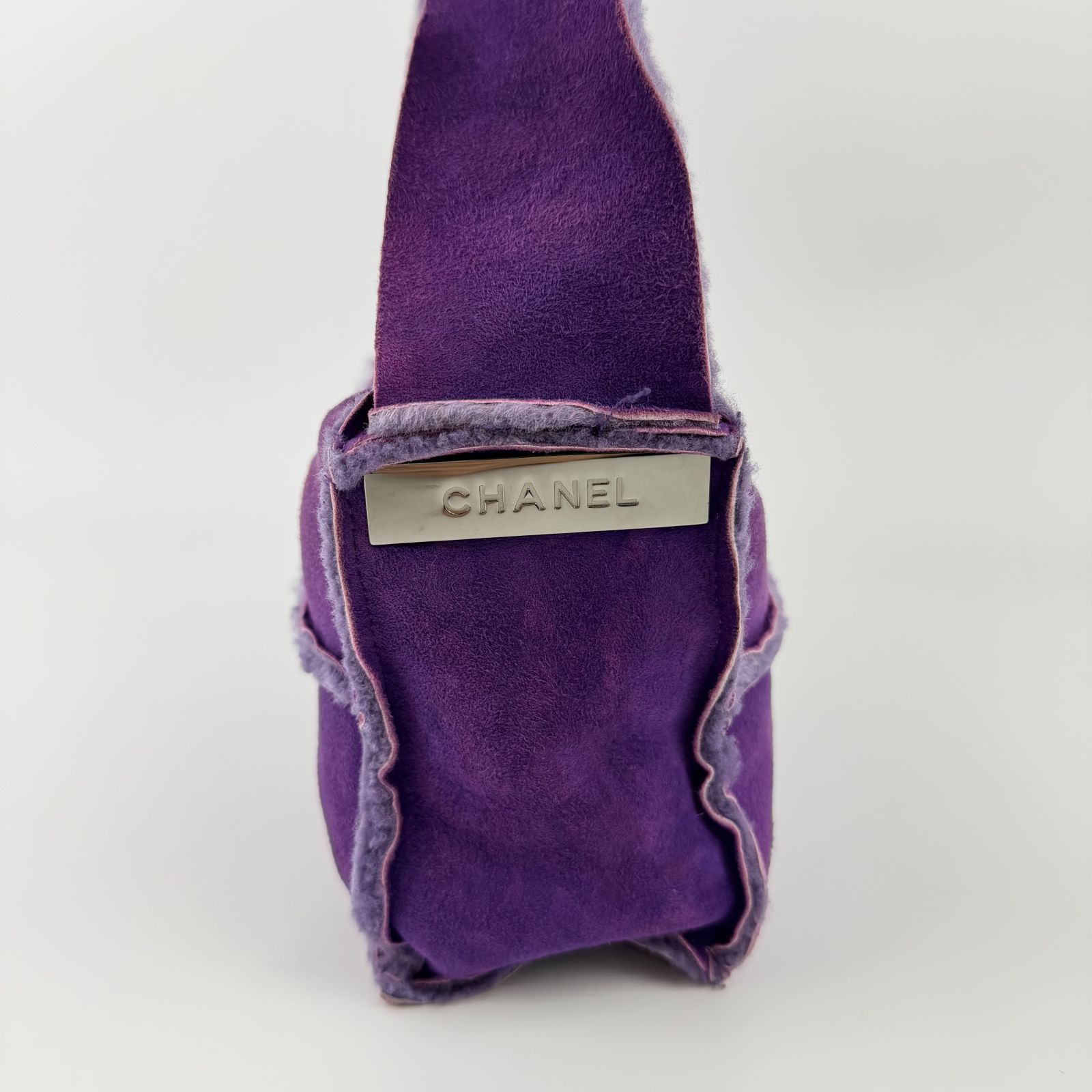 中古】CHANEL シャネル ショルダーバッグ ムートン スエード パープル 