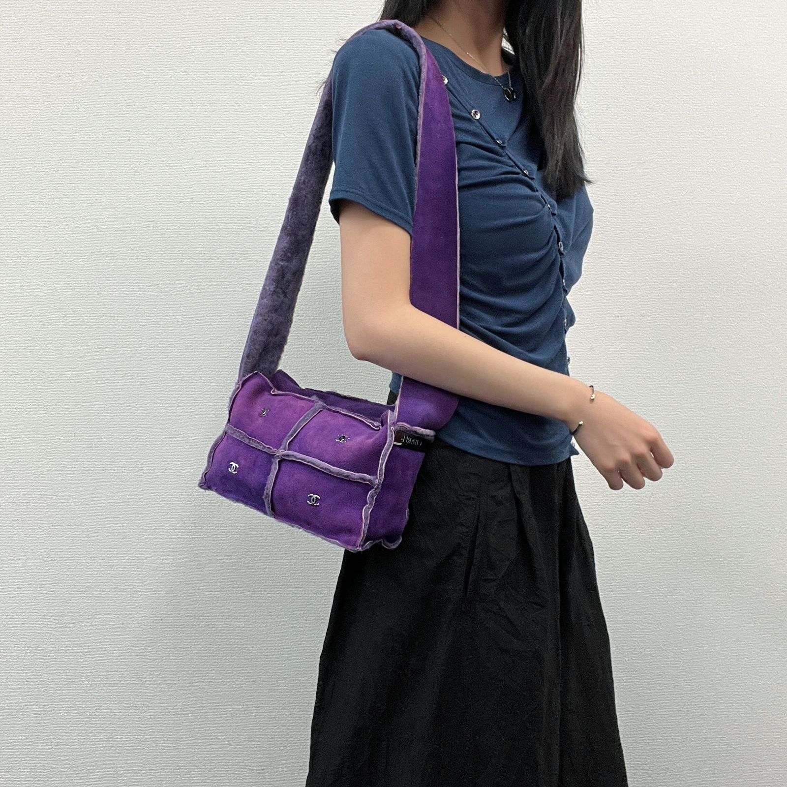 【中古】CHANEL シャネル ショルダーバッグ ムートン スエード パープル 金具シルバー シール6番台 ヴィンテージ レディース【中古美品】HIBUOCHI VINTAGE hboc260524a09