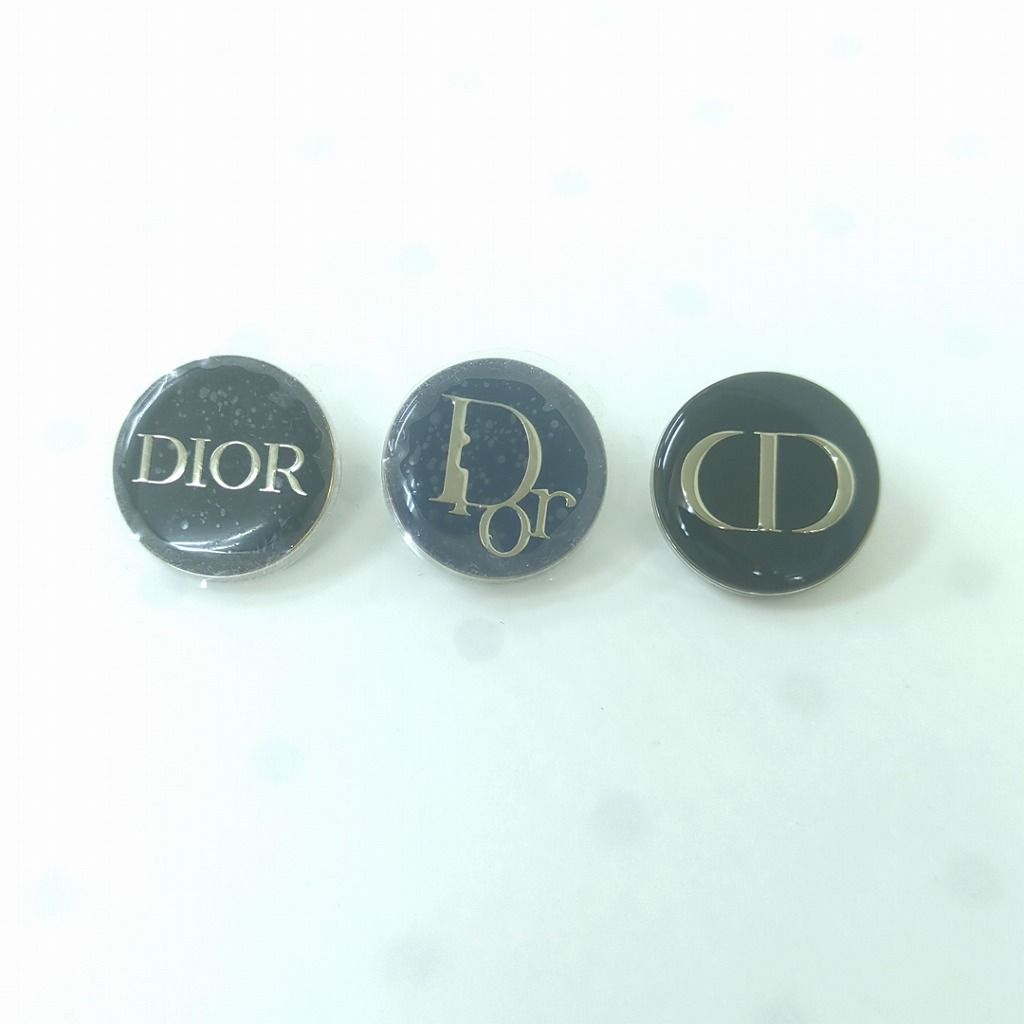 DIOR3点セット♡未使用品 Christian Dior クリスチャンディオール ピンバッチ 3個 セット - メルカリ