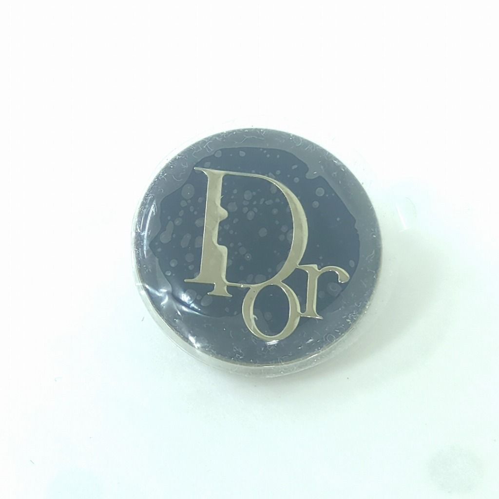 Christian Dior クリスチャンディオール ピンバッチ 3個 セット - メルカリ