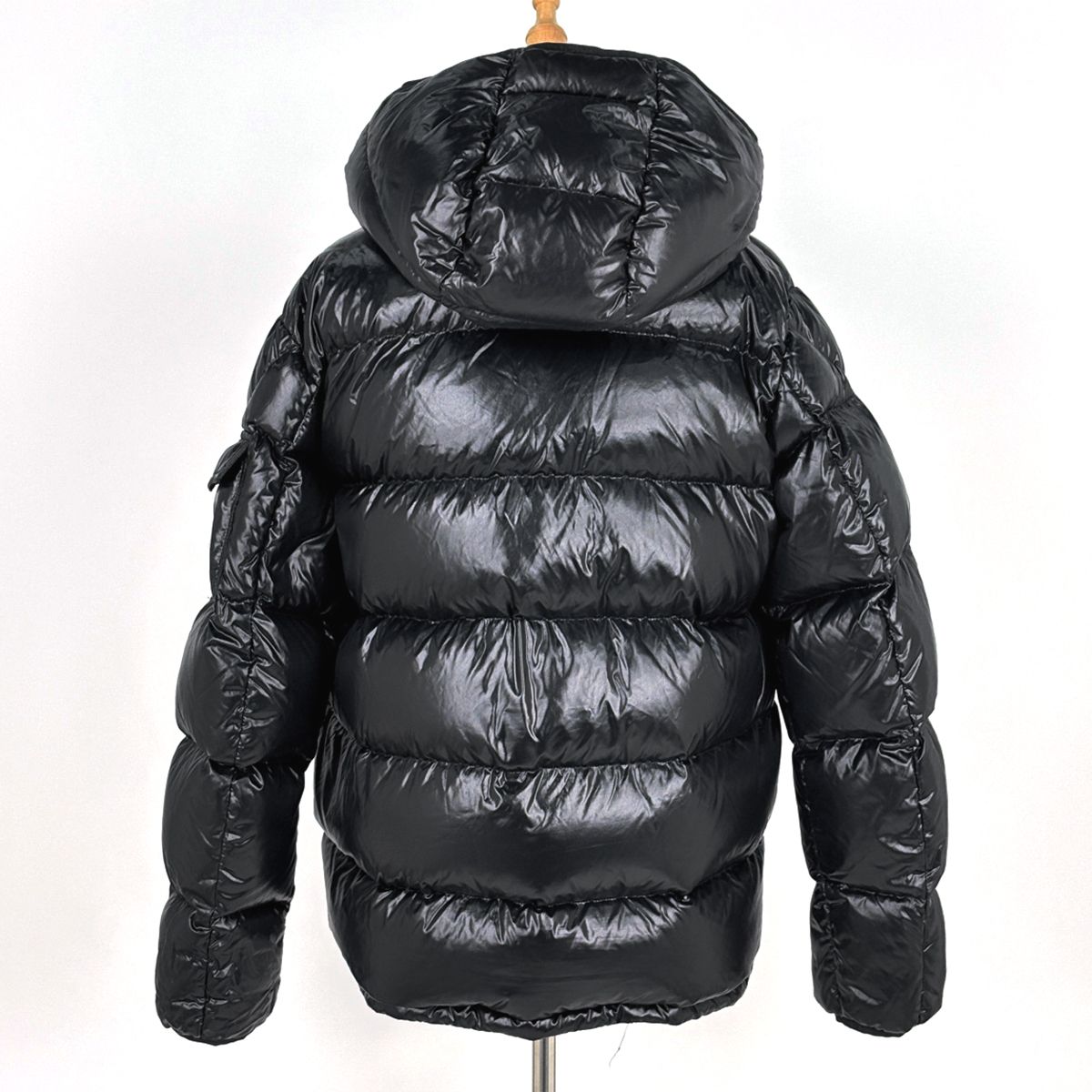 モンクレール MONCLER NEUVIC ダウンジャケット 4081705 アウター