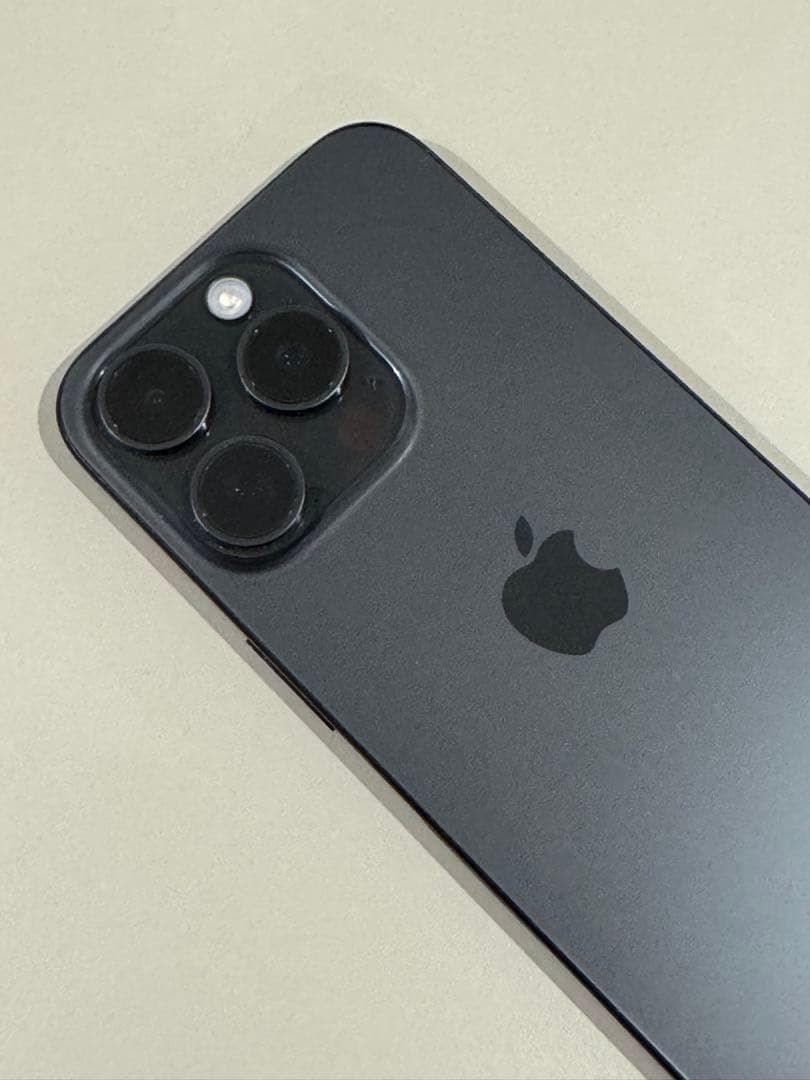 iPhone 15 Pro 512GB SIMフリー ブラックチタニウム - メルカリ