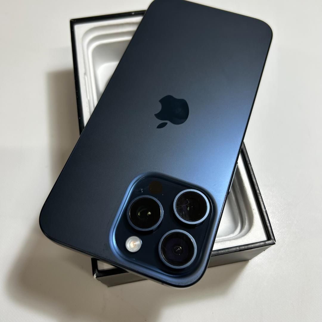 iPhone 15 Pro Max 256GB SIMフリー 青 - メルカリ