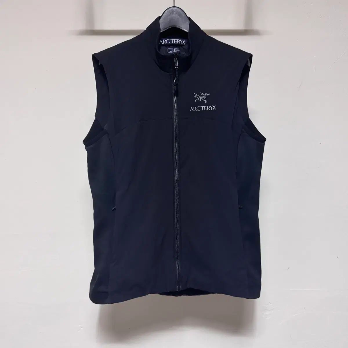 ARC'TERYX アークテリクス Atom（アトム） LT BEST ベスト ブラック ブラック ウィメンズ M