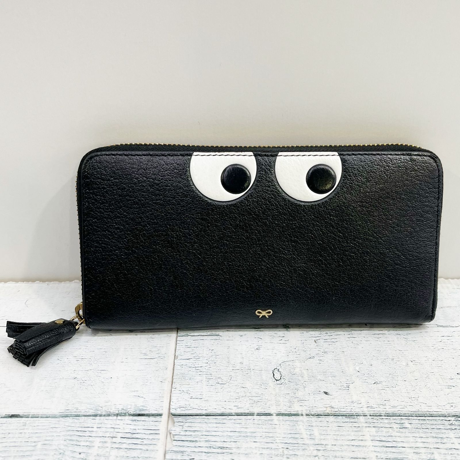 未使用級　ANYA HINDMARCH 財布　黒　レザー 箱付き ANYA HINDMARCH アニヤ ハインドマーチ Eyes アイズ レザー