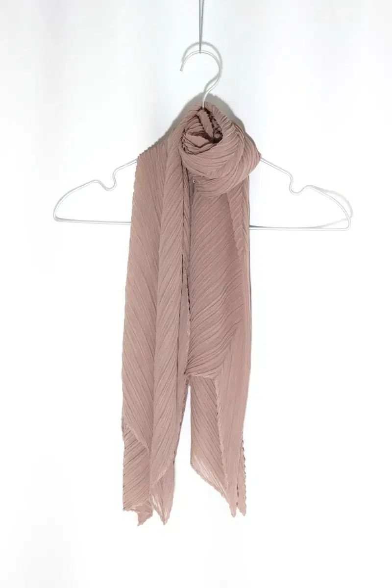 OS プリーツプリーズ イッセイミヤケ ベーシックスカーフ