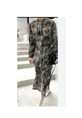 オル Orr スネーク パータン ベルト付き ONE PIECE M サイズ 正規品