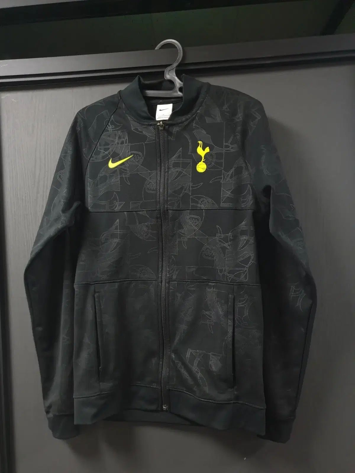 NIKE 正規品 トッテナム ホットスパー ジップアップ 100 サイズ 出品
