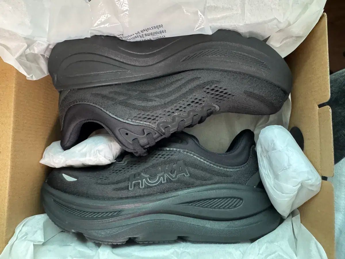(新品) HOKA ONE ONE ホカオネオネ ボンダイ 9 ブラック レディース