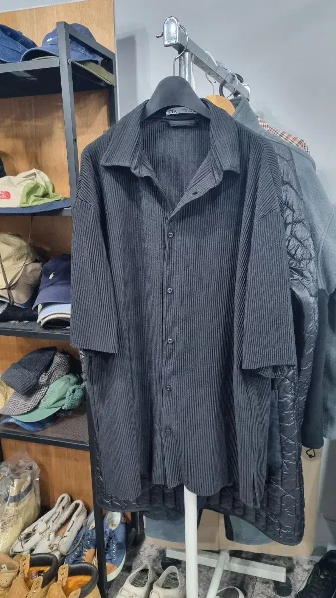 ZARA ザラ ゴージ 쭈글이 over fit S サマーシャツ 韓国国内 100 105