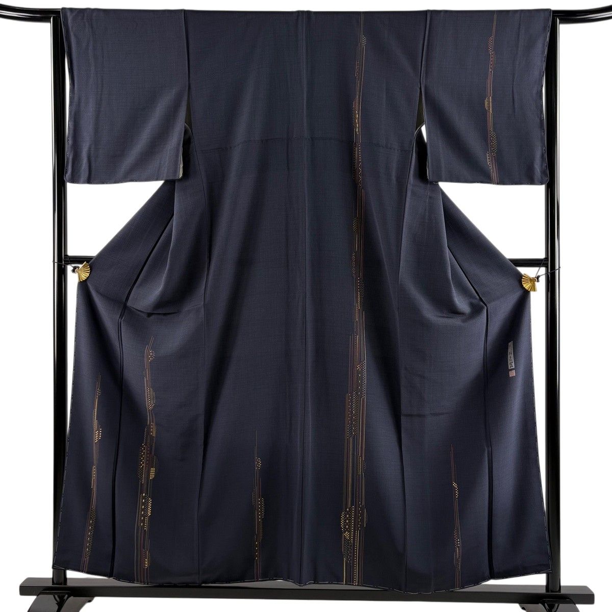 付下げ 身丈157cm 裄丈64.5cm M 袷 落款 幾何学模様 金彩 紺色 正絹 名品 【中古】