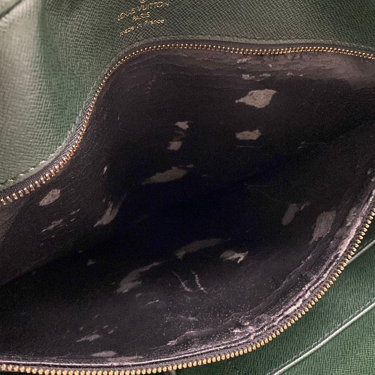 LOUIS VUITTON(ルイヴィトン) ビジネスバッグ エピ ポルト ドキュマン