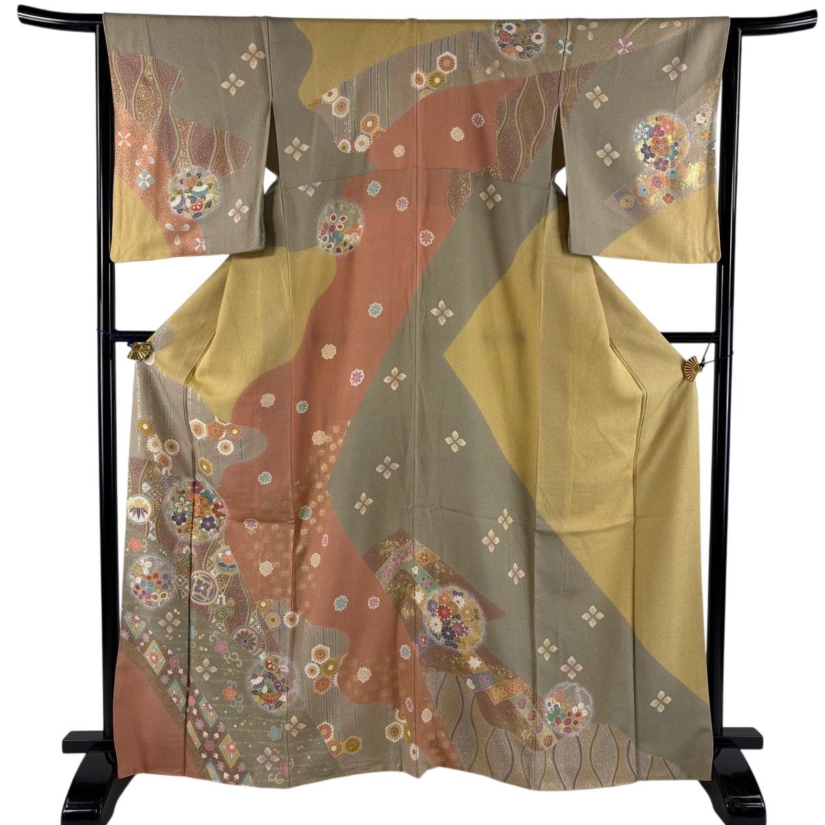 【美品】 訪問着 身丈166cm 裄丈65cm M 袷 梅 立涌 金糸 金彩 ベージュ 正絹 名品 【中古】