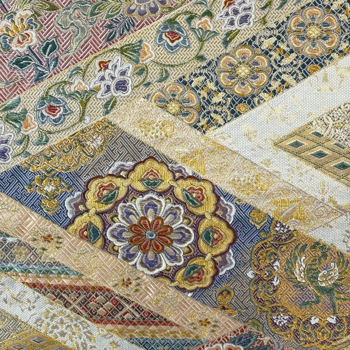 【美品】 袋帯 名品 花鳥 華文 金糸 箔 ベージュ 六通 正絹 【中古】 【美品】 袋帯 名品 花鳥 華文 金糸 箔 ベージュ 六通 正絹 【中古】