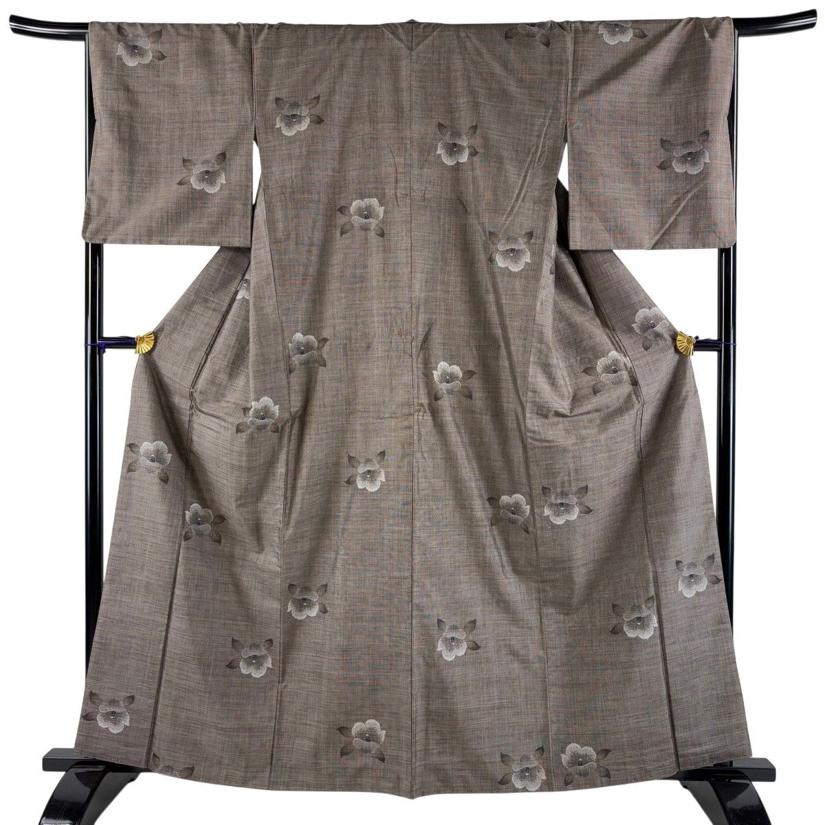 【美品】 紬 身丈161.5cm 裄丈67cm M 袷 椿 茶色 正絹 秀品 【中古】