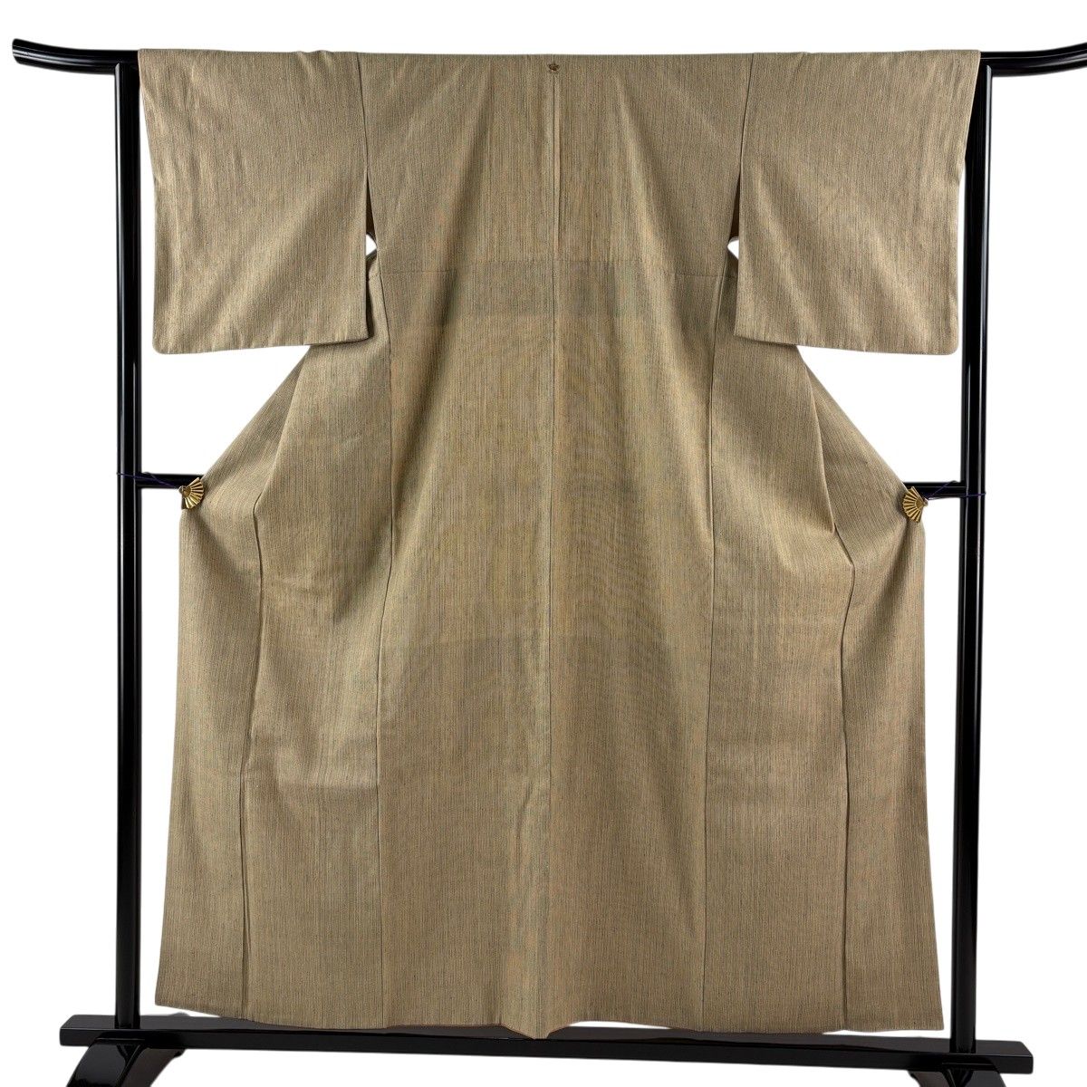 【美品】 紬 身丈157.5cm 裄丈64cm M 袷 縦縞 薄茶色 正絹 逸品 一つ紋 【中古】