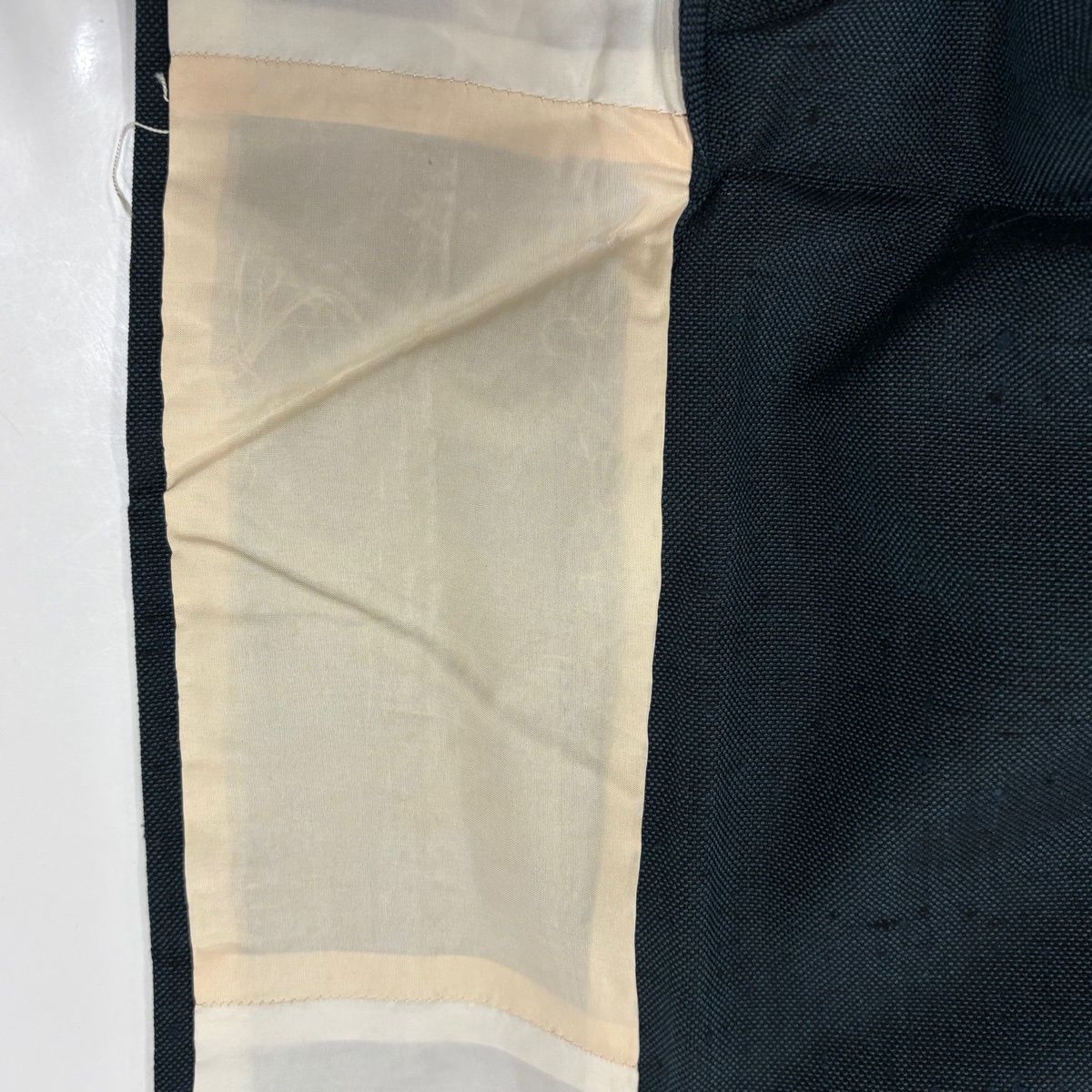 紬 身丈155cm 裄丈62.5cm S 単衣 幾何学 深緑 綿 逸品 【中古】 - メルカリ