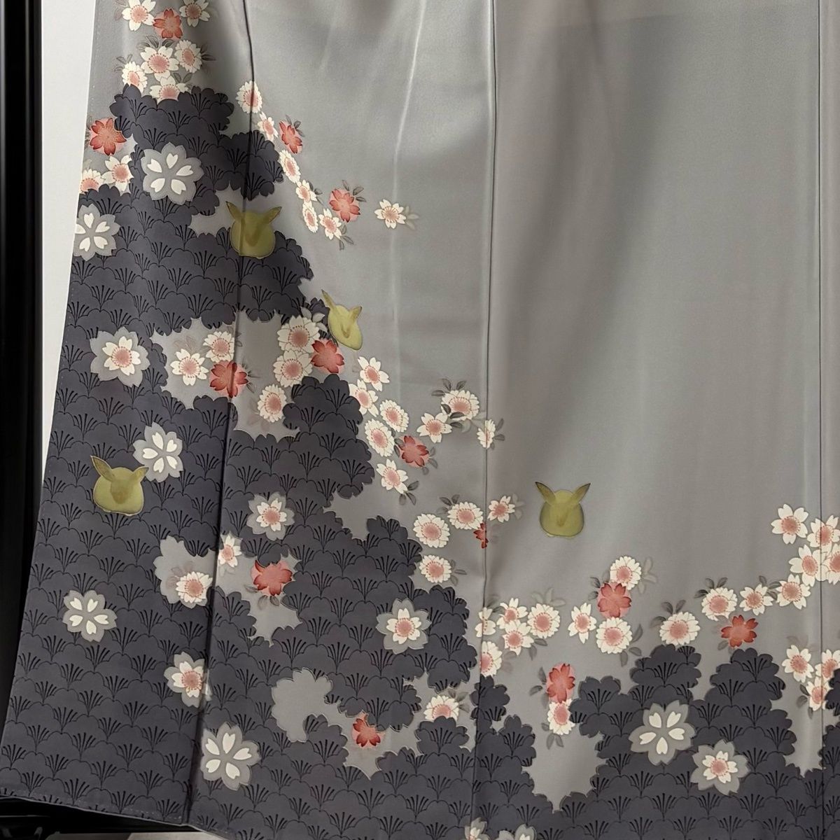 訪問着 身丈160.5cm 裄丈64cm M 袷 落款 桜 うさぎ 金彩 灰色 正絹
