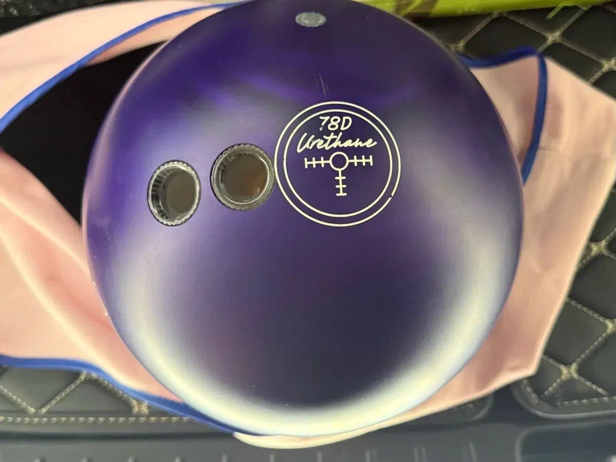 HAMMER(ハンマー) パープルパール 78D ウレタン ボーリング 14 パウンド
