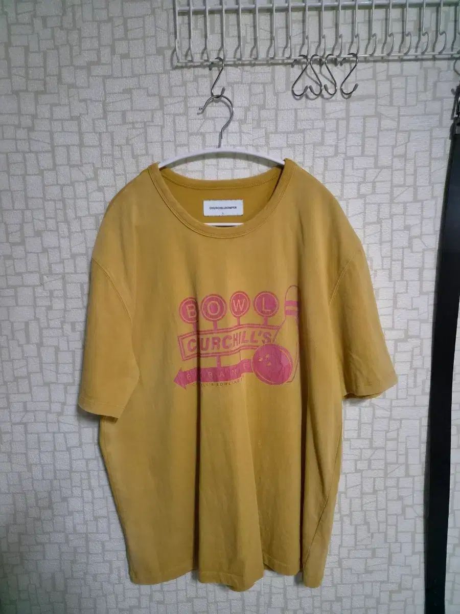 L チャーチル ファー ボーリング Tシャツ