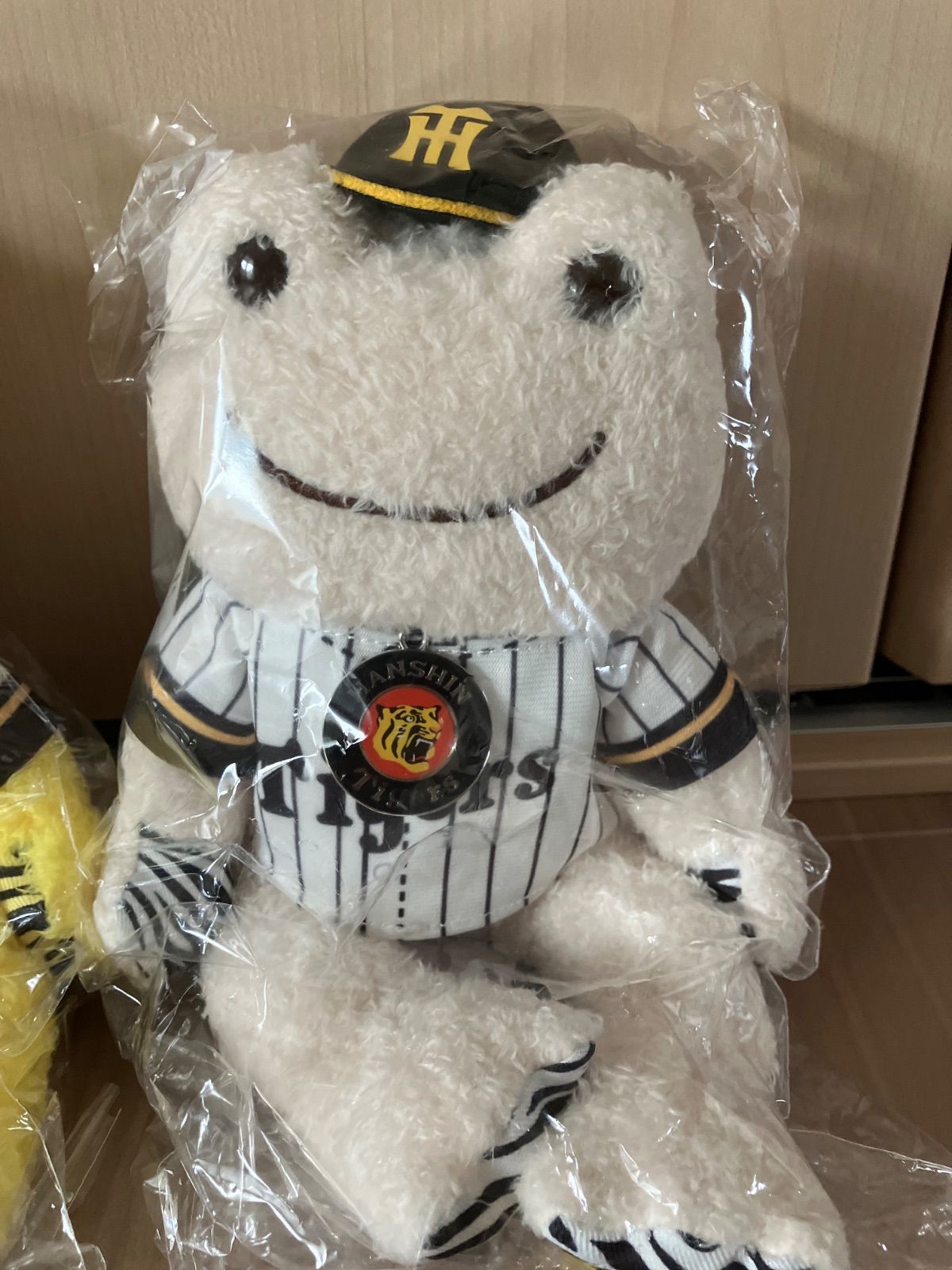 新品！かえるのピクルス 阪神タイガース コラボ ビーンドール 白＆黄色