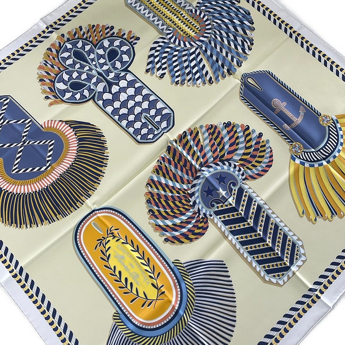 HERMES(エルメス) スカーフ美品 カレ90,カレ 90 ダブルフェイス