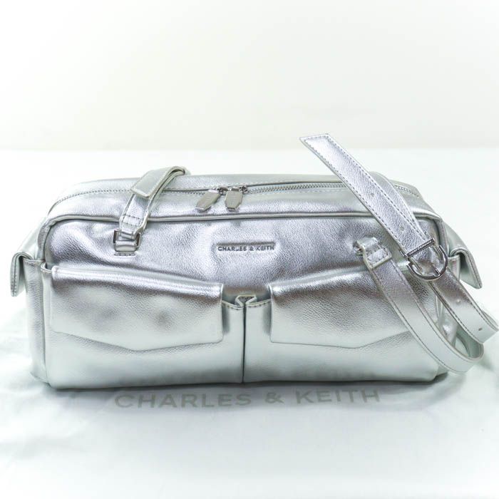 チャールズ&キース ショルダーバッグ 未使用 ミニボストン 鞄 カバン ブランド レディース シルバー CHARLES&KEITH