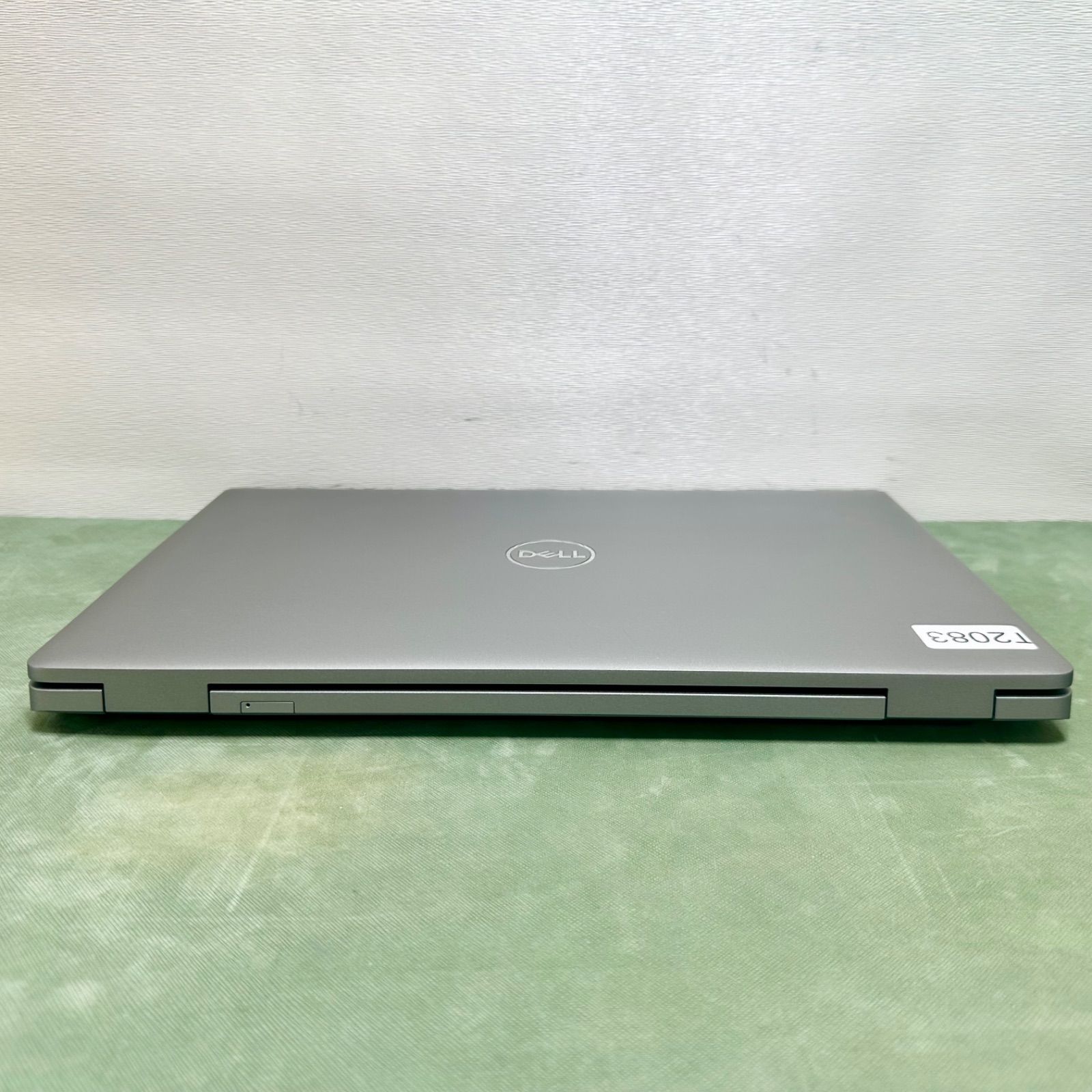 DELL Latitude 5530／15.6型 テンキー搭載／Core i5-1245U 第12世代