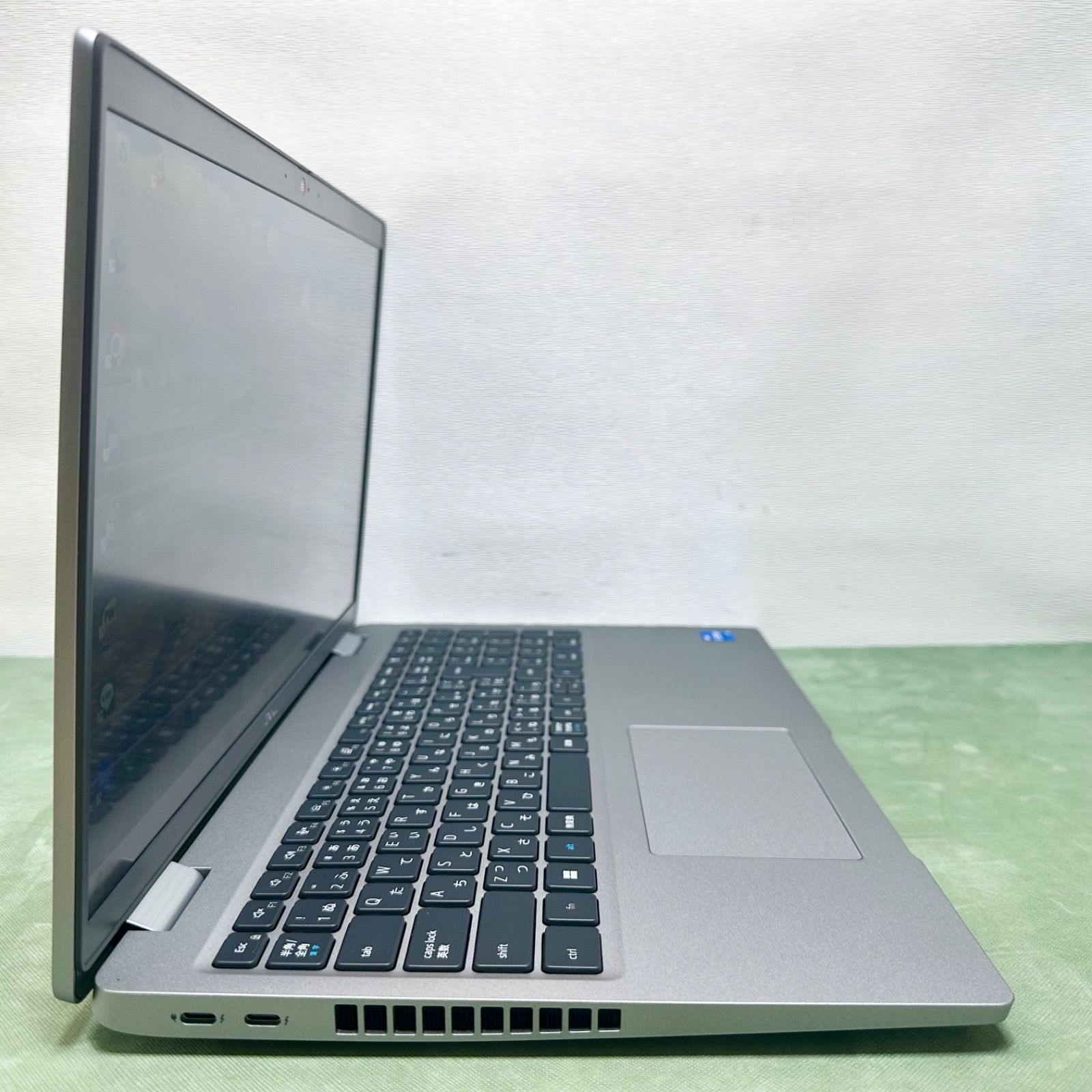 2022年モデル DELL Latitude 5530／第12世代 i5-1245U／RAM 8GB／SSD