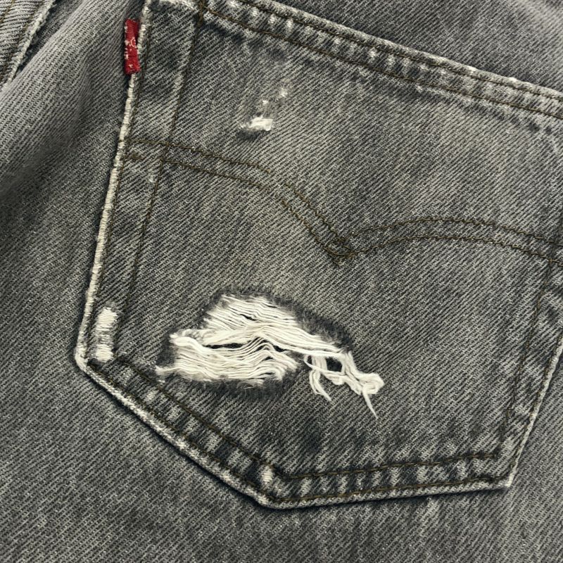 【中古】00s LEVI'S 501 先染めブラックデニム W32 刻印524 USA製 △スレ､破れあり リーバイス[19]