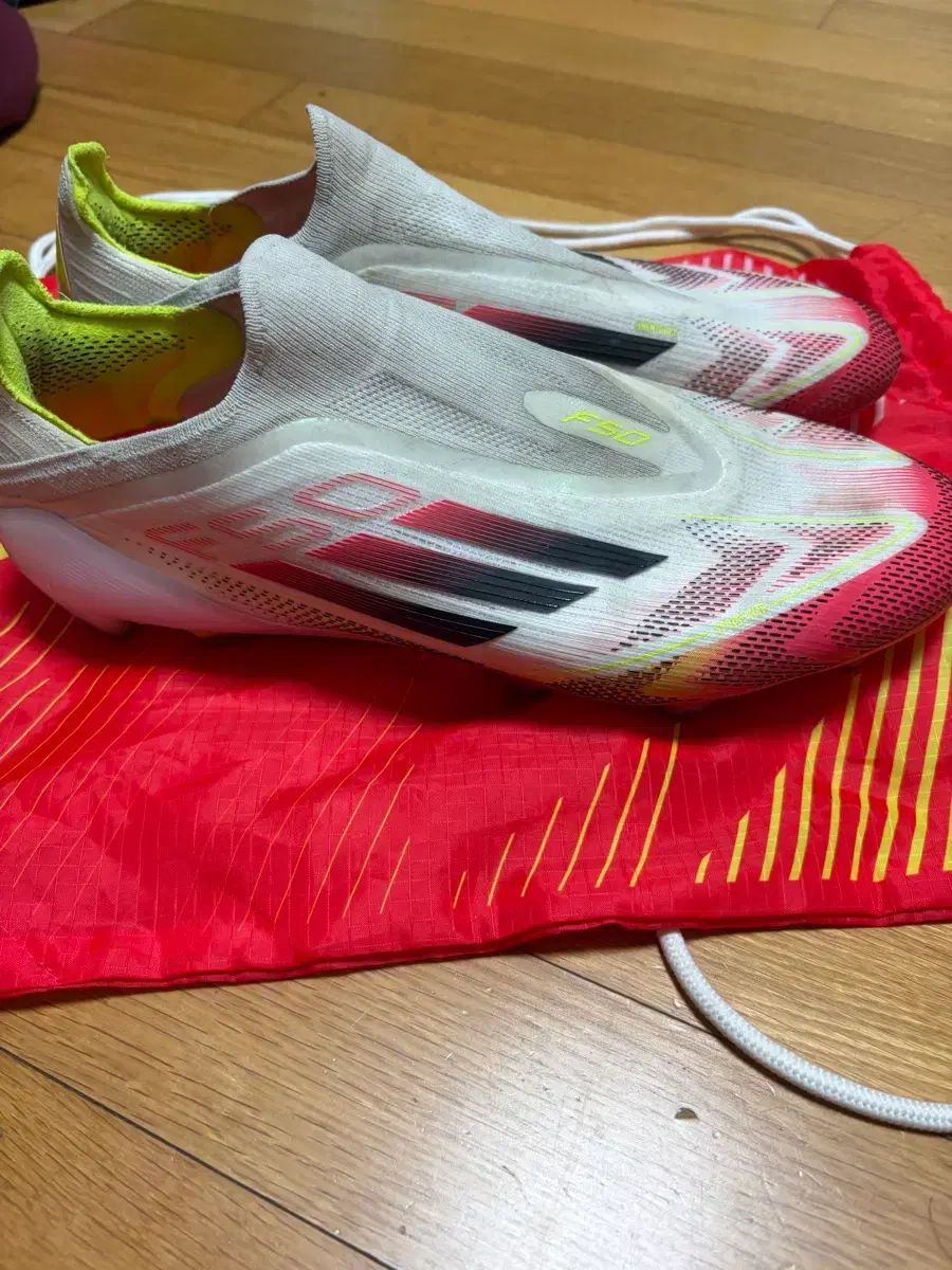 アディダス f50 サッカーシューズ 285