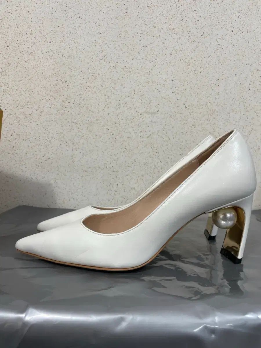 (36) 新品)ユニーク 靴 ヒール パンプス スティレット myeyeko